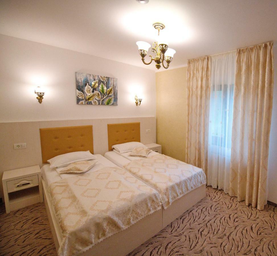 Pensiunea Ianis 3* Piatra Neamţ